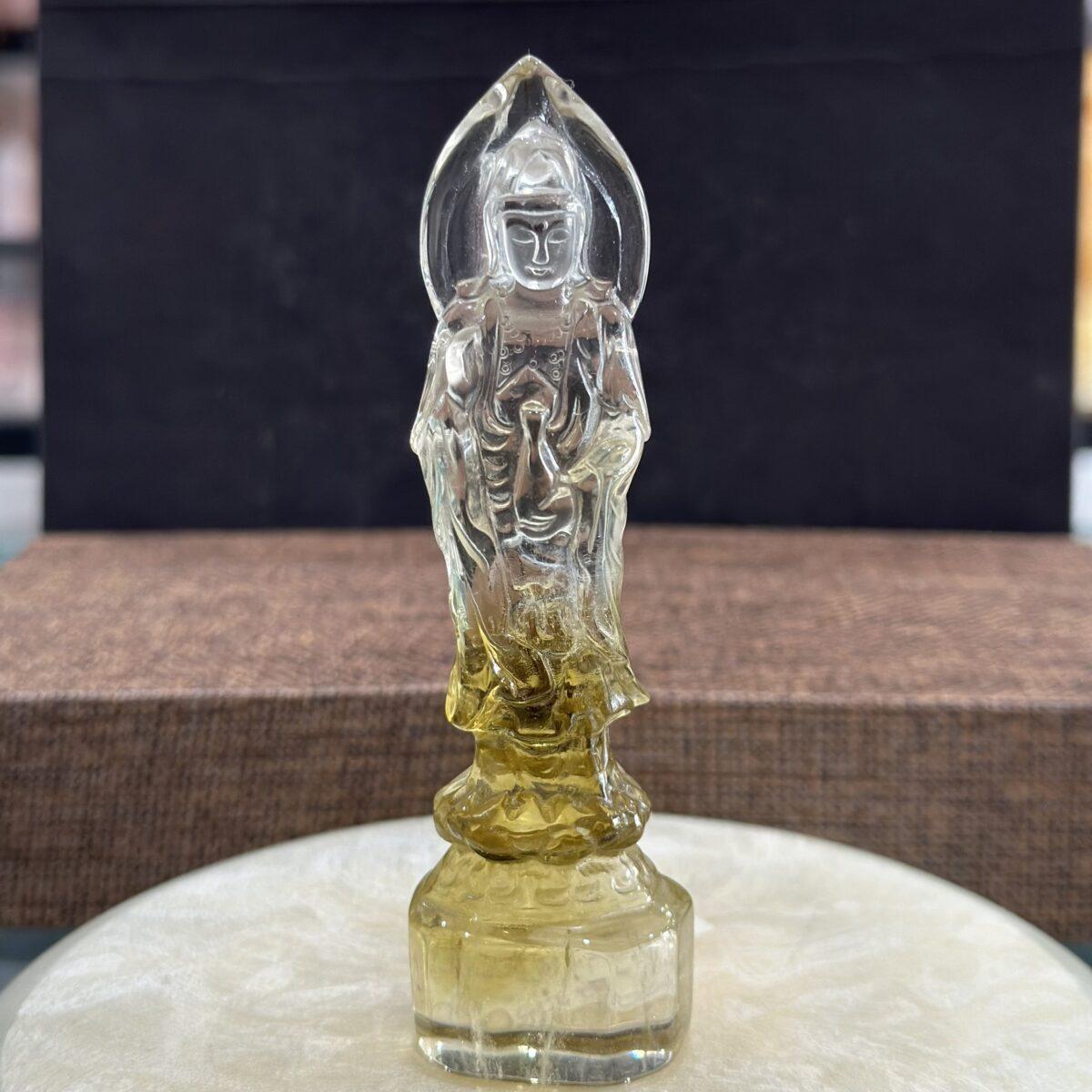 Tượng Phật Quan Âm Thạch Anh Vàng