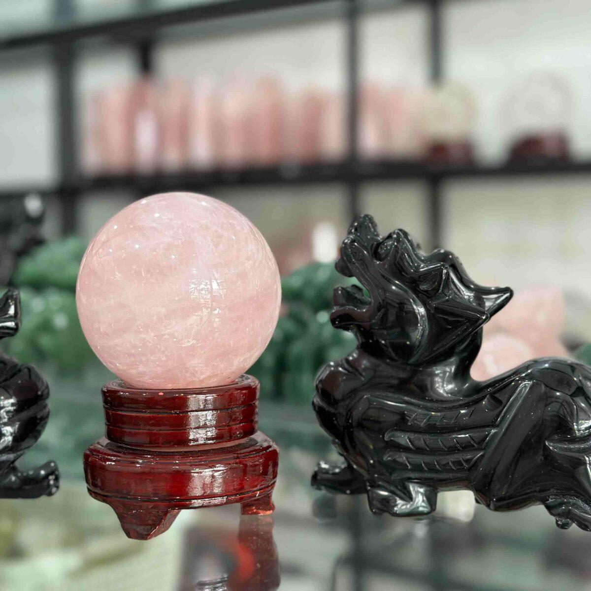 QUẢ CẦU THẠCH ANH HỒNG