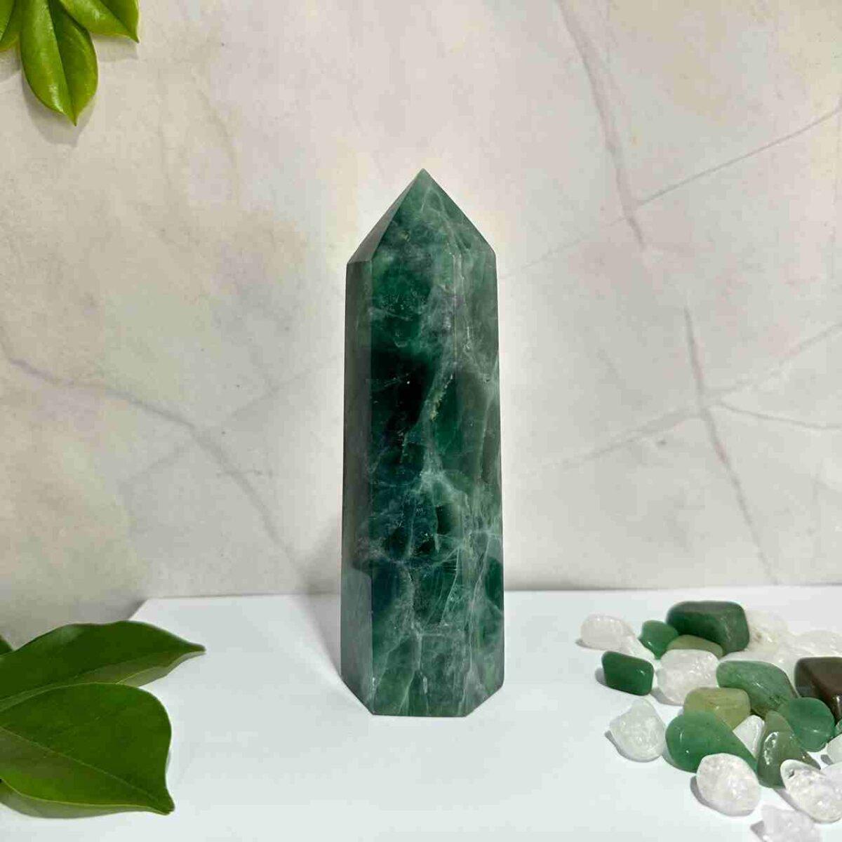 trụ đá fluorite xanh