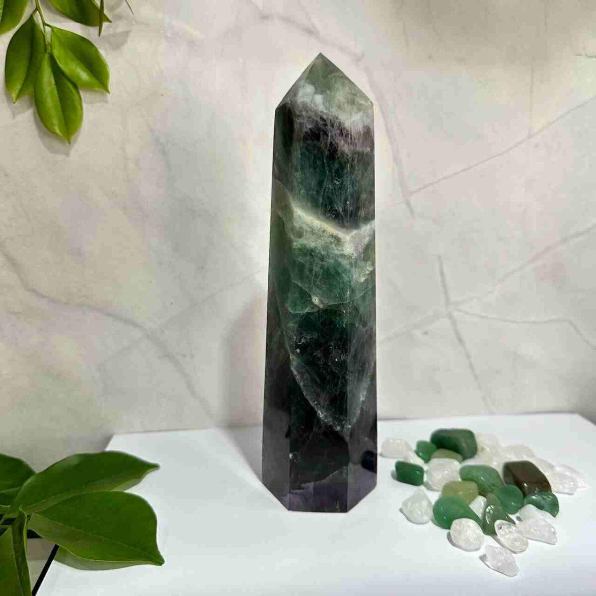 trụ đá fluorite xanh